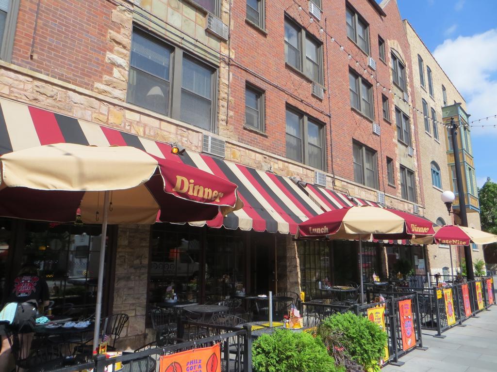 Hotel Carleton Of Oak Park Exterior foto